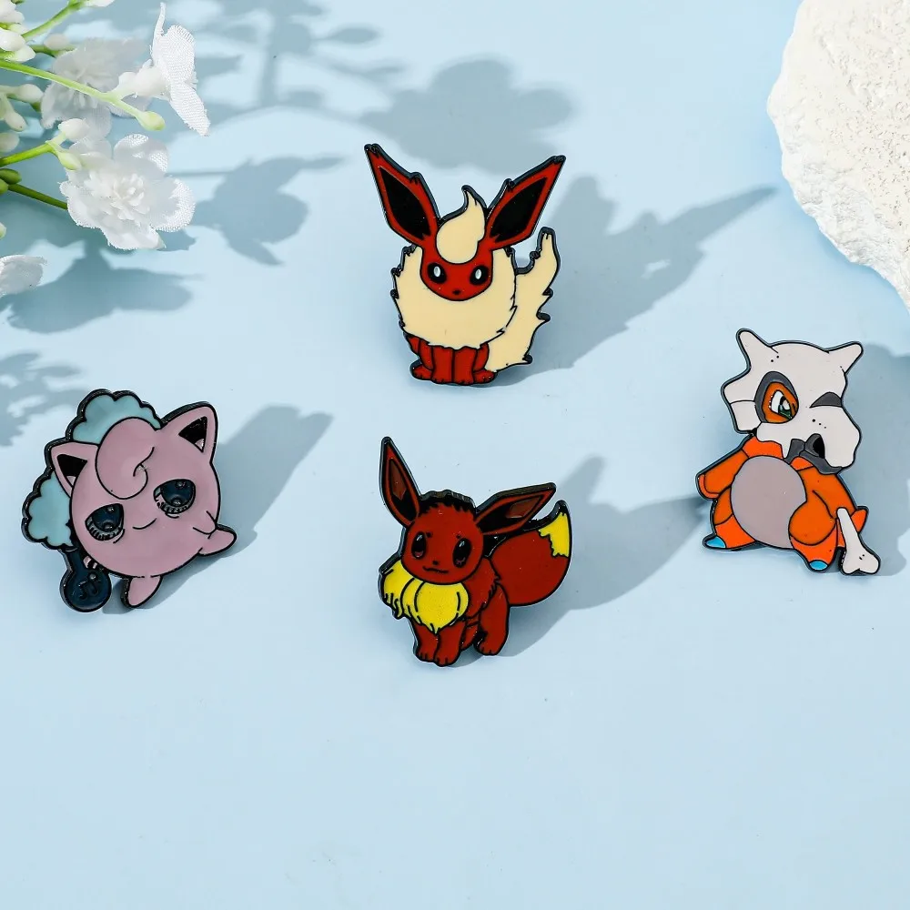 Lot de 4 Broches Personnages d - Enamel Pin Set avis et prix